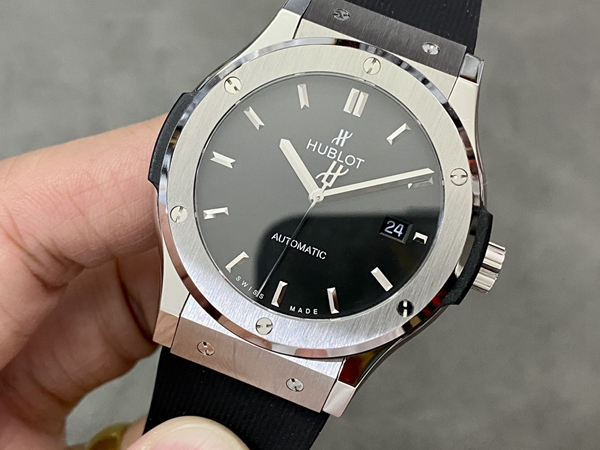 ウブロコピー時計背面デザイン